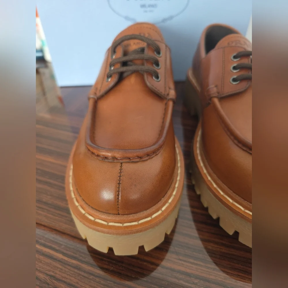 Prada Women's Brown Leather Shoes - Picture 5 of 12